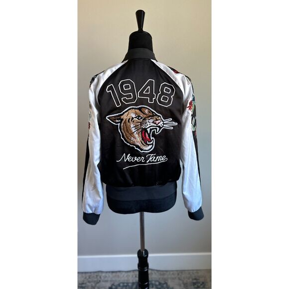 PUMA Women's Blk & White Embroidered Premium Archive T7 Tracksuit Jacket Size M - Picture 1 of 9